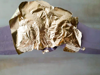 Επιχρύσωση καρέκλας με φύλλα χρυσού 9 Annie Sloan Greece Επιχρύσωση καρέκλας με φύλλα χρυσού 9 Annie Sloan Greece