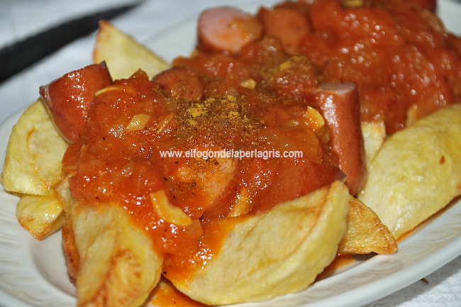 Currywurst al estilo Berlín Currywurst al estilo Berlín