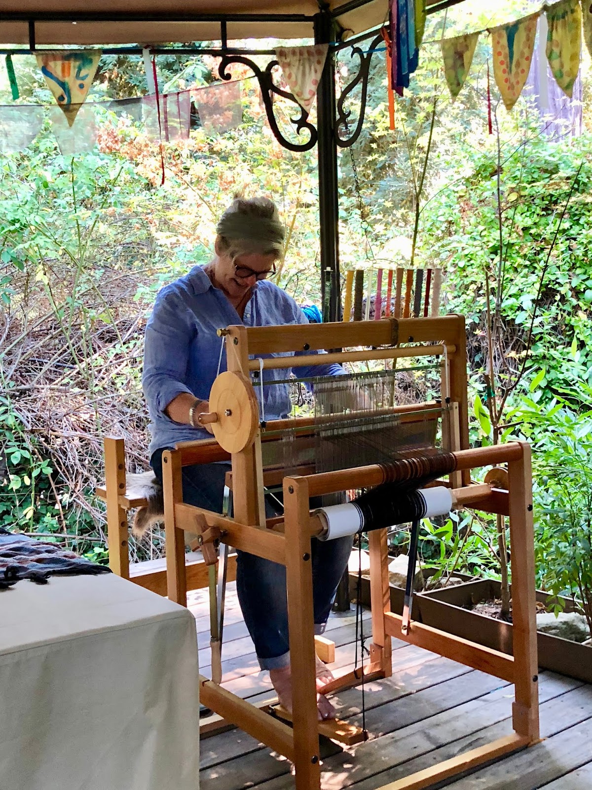 CENTERING WITH FIBER learn to warp your Saori loom the easy way claess