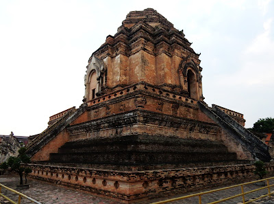 Wat Chedi Luang - Храм королевской ступы