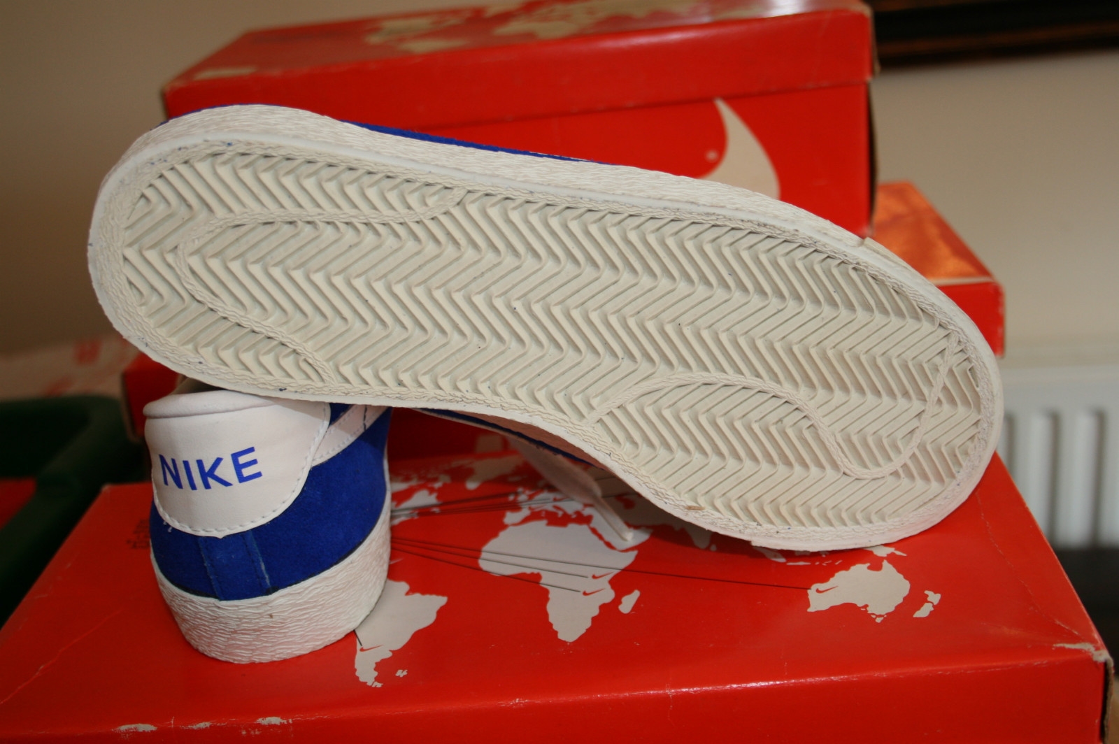 nike burt bruin