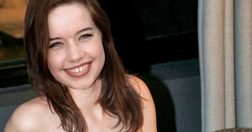 Sexy Nude Porn Anna Popplewell