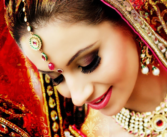 Asian Wedding Photographer: Right time Bright choice- VIP Signature is
