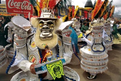 La Morenada Foto de la vestimenta de la Morenada en la Fiesta de la Virgen de la Candelaria