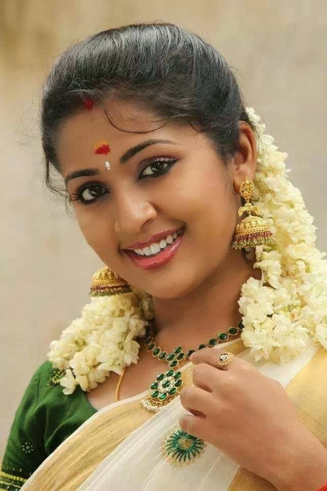 Homely Beauty Girls very amesing - Beauty Tamil Nadu 