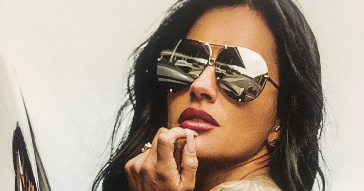 Julia Jasmin Rühle aka JJ Kalender 2018 - out now!