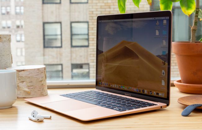 Apple MacBook Air 13-inches 2019