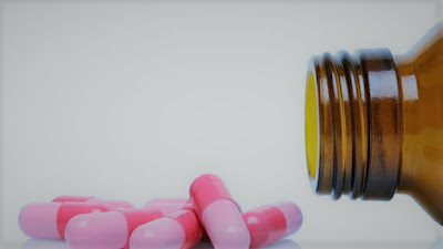 Finire cura con antibiotici può danneggiare: allarme dei medici