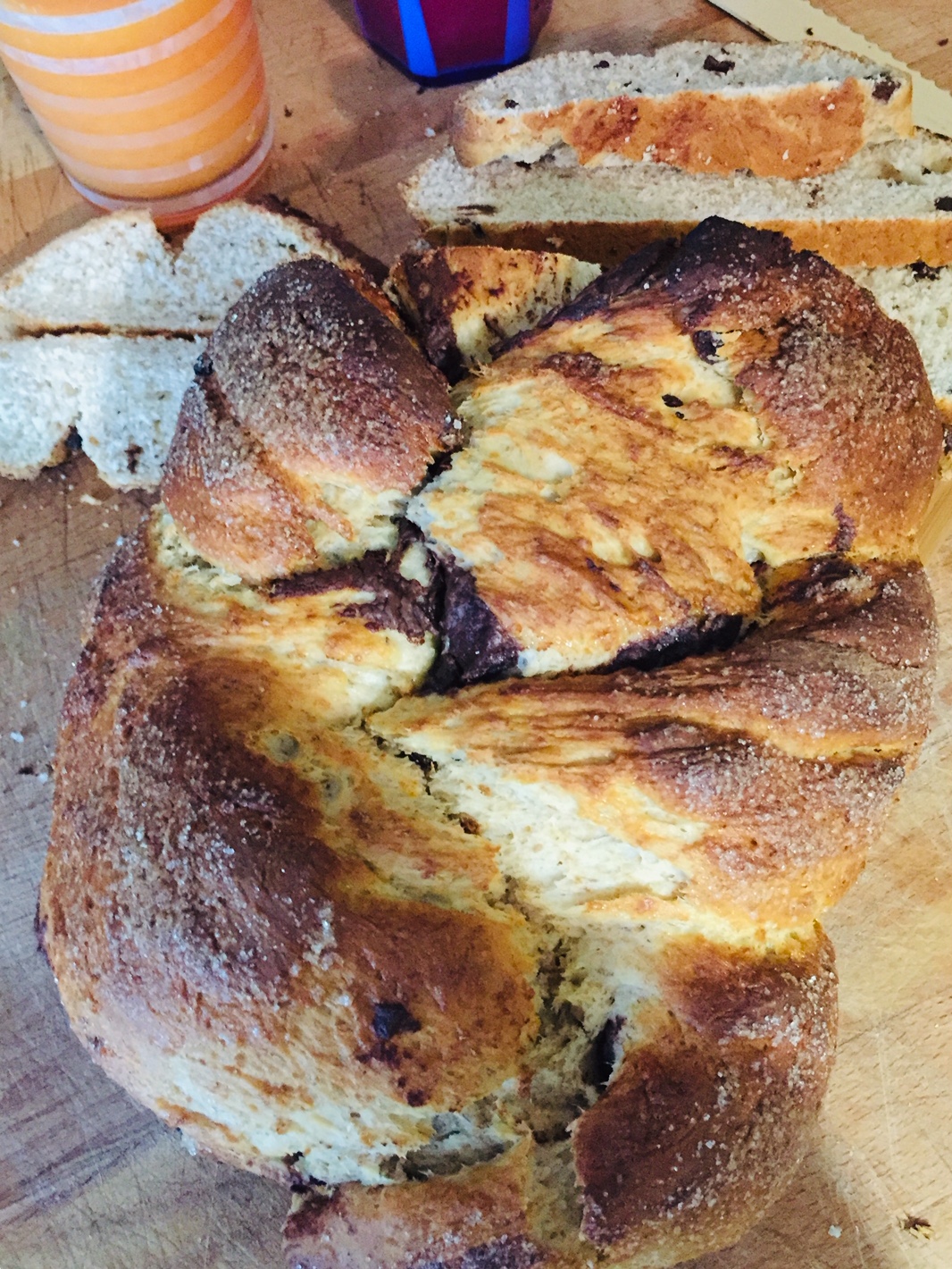 Treccia di Pan brioche integrale all’uvetta, arancia e cioccolato