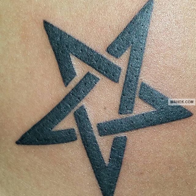 Gambar Tato Bintang Terbaru Di Lengan Tangan, Dada, Leher, Punggung Dan Kaki gambar tato bintang terbaik dan paling keren di dunia, gambar tato-tato bintang kaskus