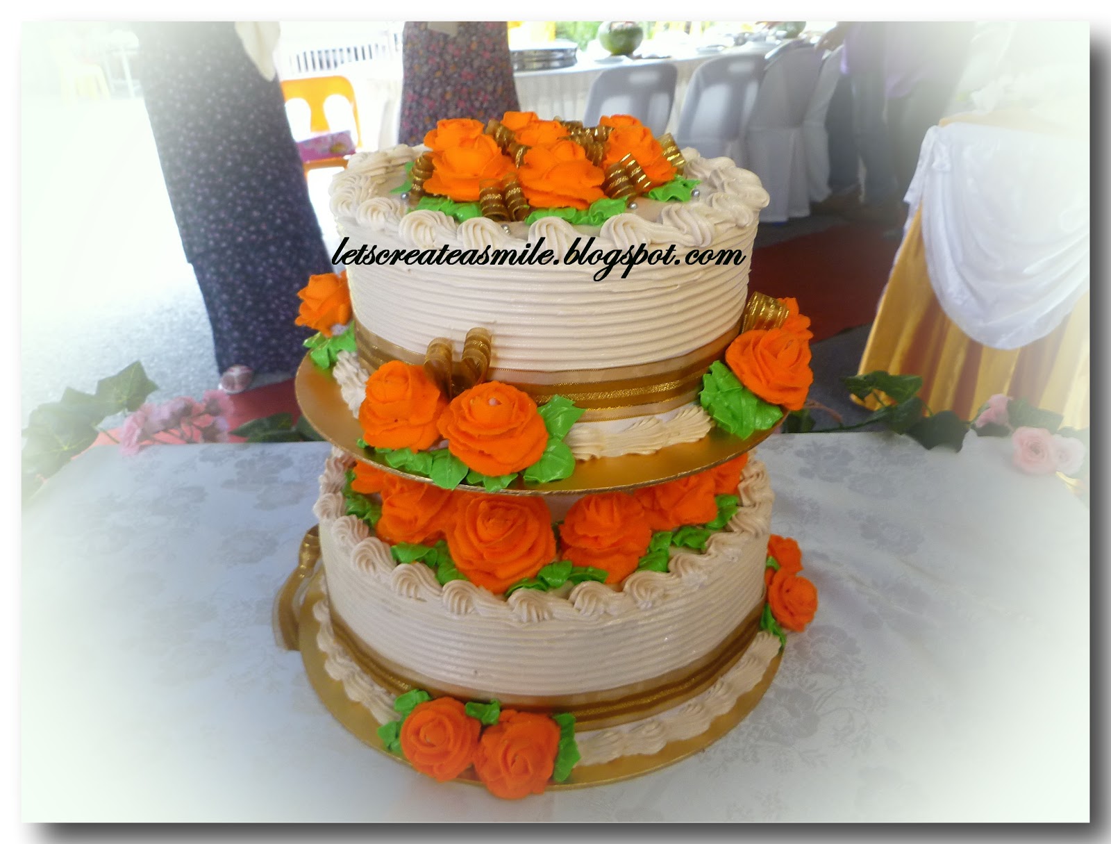 UMMU AFIQ CAKES TELUK INTAN, PERAK 012 9291261 WEDDING CAKE FOR LUQMAN AND MARINA.