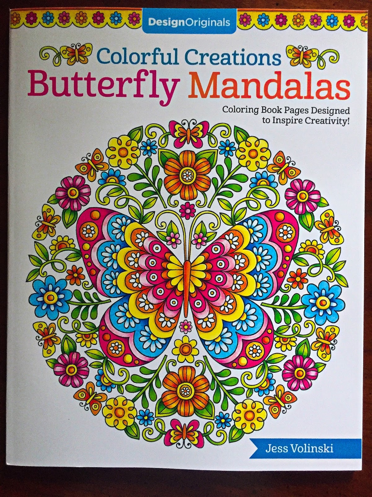 I Also Love The Colored Pages That Aid In Showing You A Completed Mandala Follow Them Or Dont But They Are There If Want Outside Inspiration
