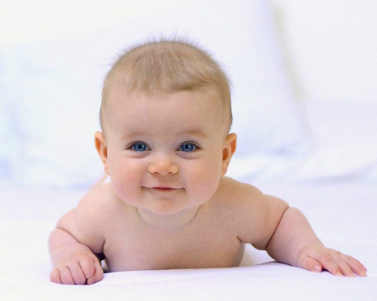 Free Sweet Cute Babies Smile Desktop Wallpapers Hd