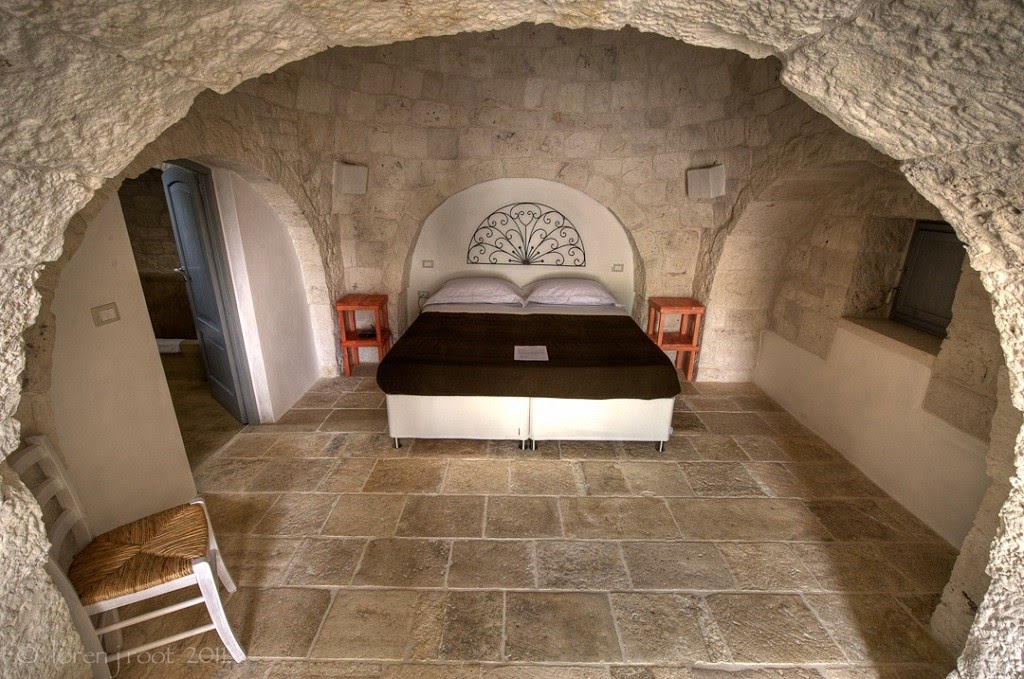 Dosis Arquitectura: Casa rural del siglo 13 adaptada como un hogar moderno.