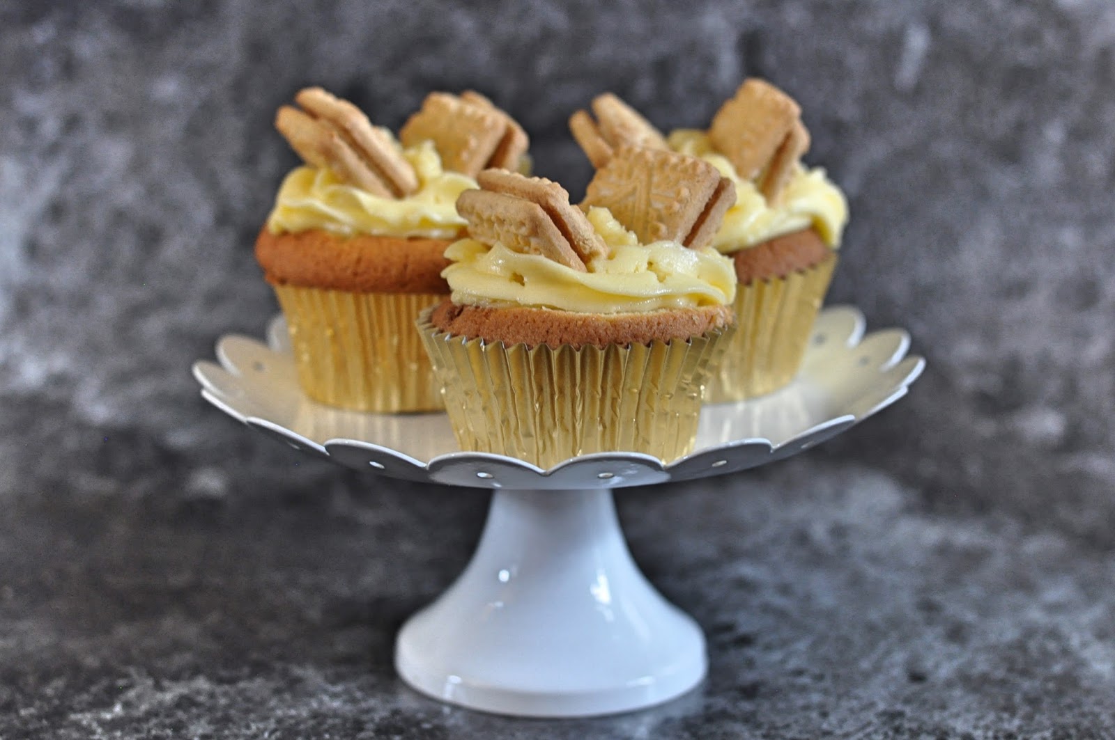 Custard Cream Cupcakes Sophie Loves Food