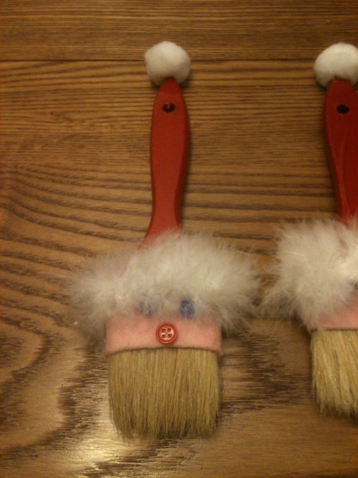 SANTA PAINTBRUSH ORNAMENTS | The Quilting Queen Online