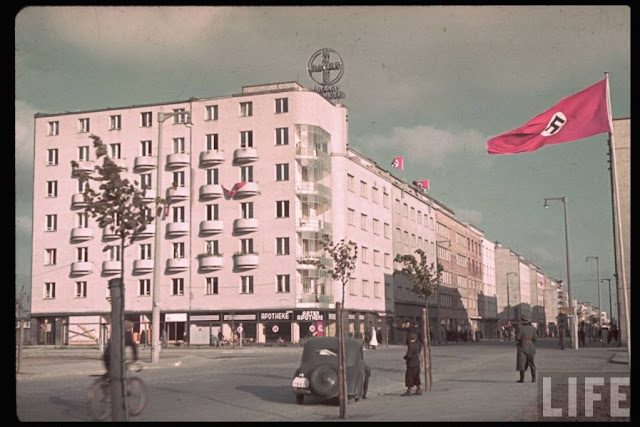 Gdynia Gotenhafen 1939 color photos World War II worldwartwo.filminspector.com