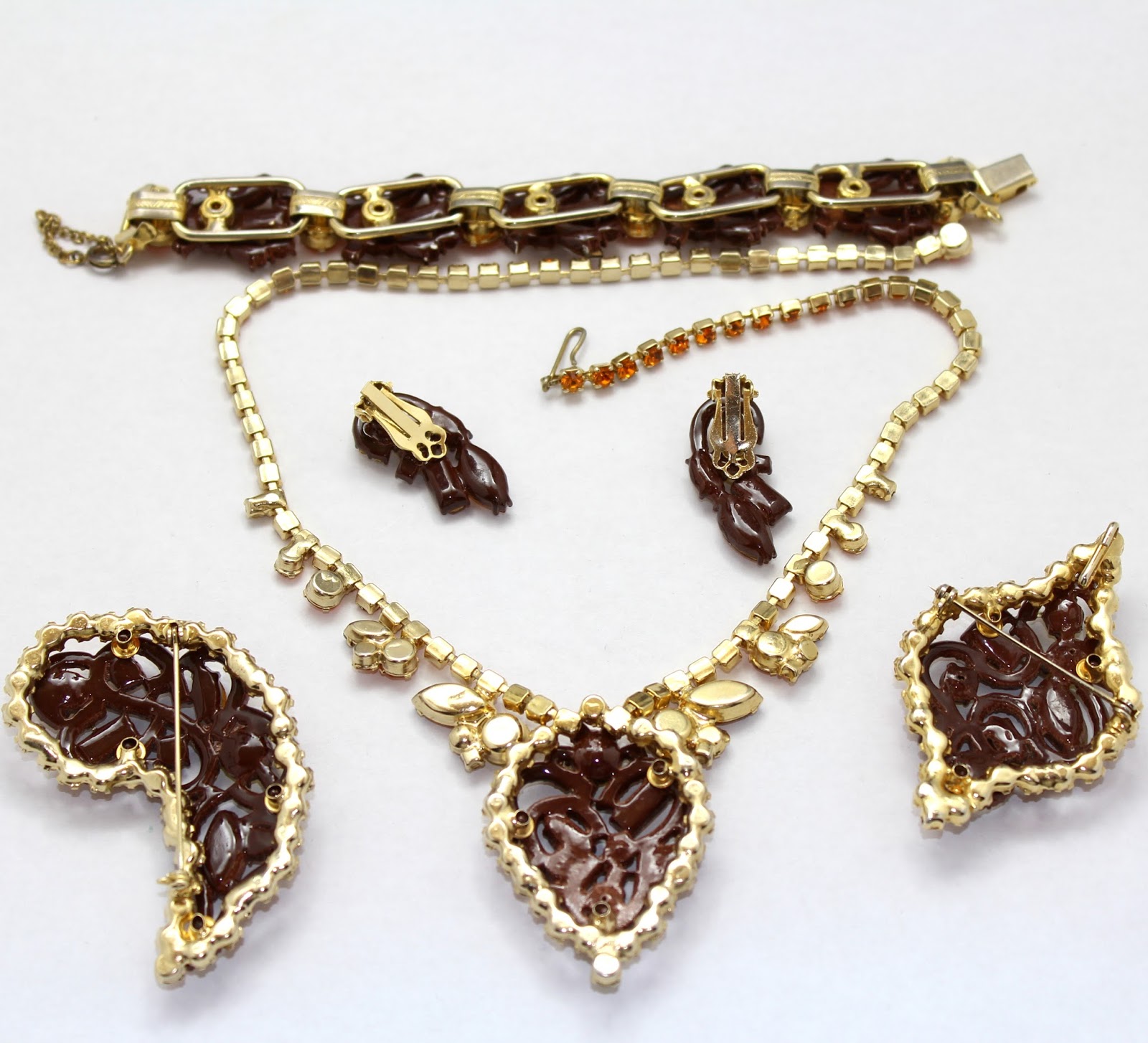 Identifying Juliana (DeLizza & Elster) Jewelry Juliana Enamel Back