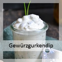 http://christinamachtwas.blogspot.de/2015/05/pickle-dip-gewurzgurkendip.html