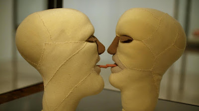 Juntos, por louise bourgeoise