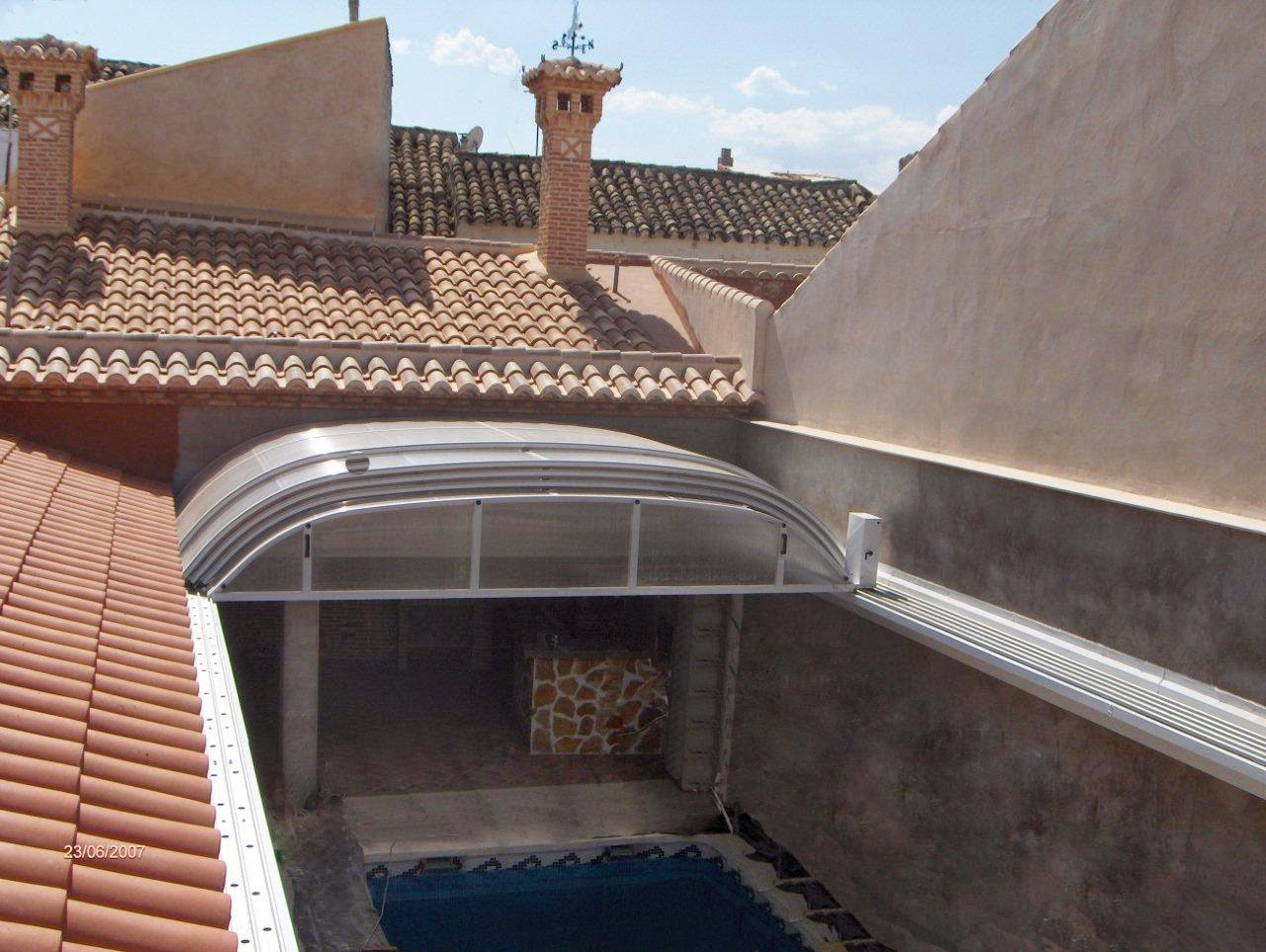 Cubiertas y cerramientos para ampliaciones, porches y pérgolas