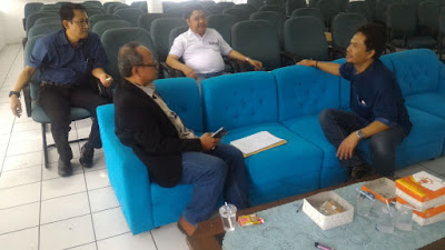 Peserta rapat anggota pertama Koperasi Sikap Mandiri. Peserta rapat anggota pertama Koperasi Sikap Mandiri.