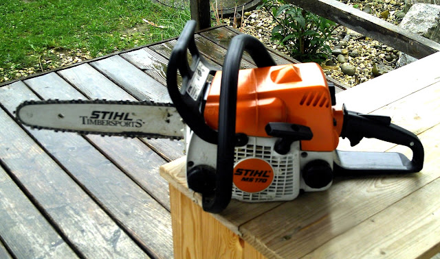 How to Start a Stihl Chainsaw Without Flooding It 