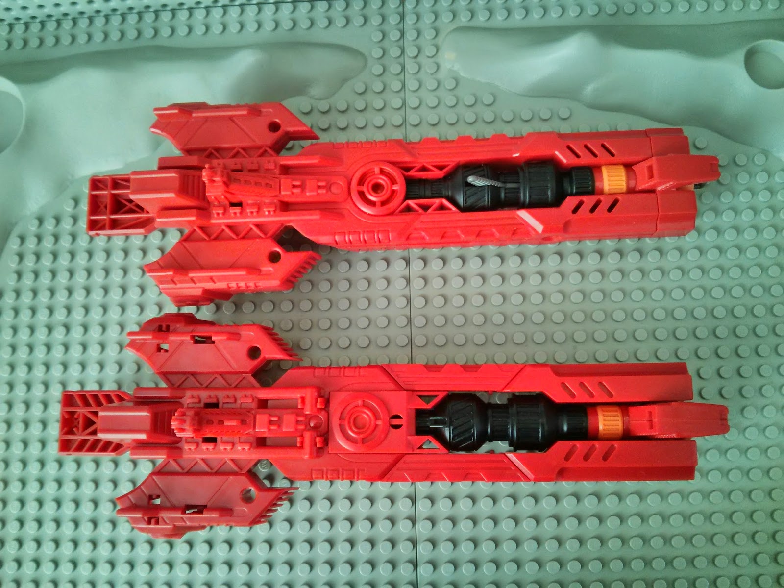 the x2 gun compared with the stock Metroplex rifle