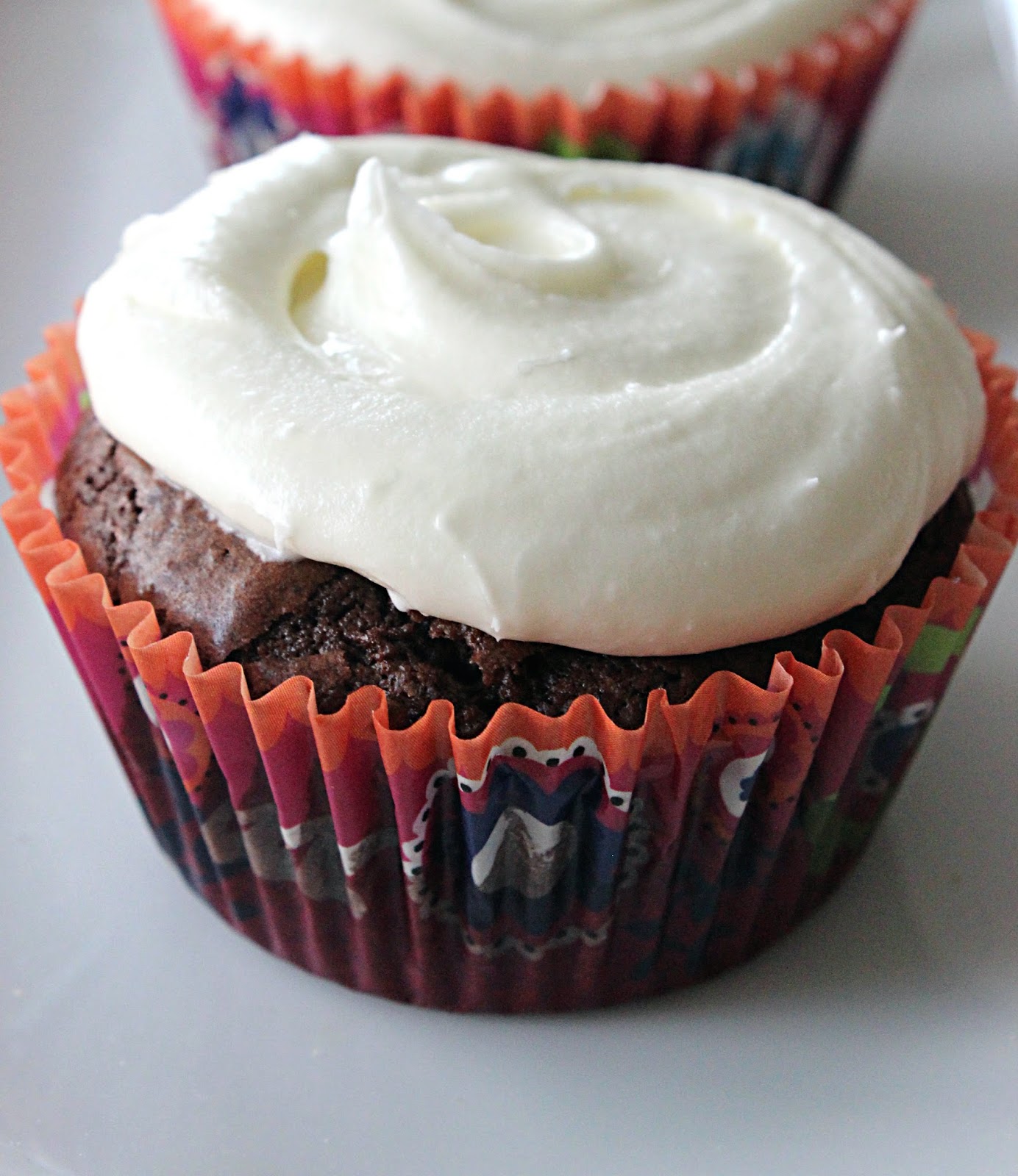sugar & spice Brownie Cupcakes with White Chocolate Cream Cheese Frosting
