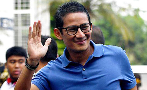 Ternyata Inilah Alasan Mengapa Sandi Selalu Memakai Baju Warna Biru