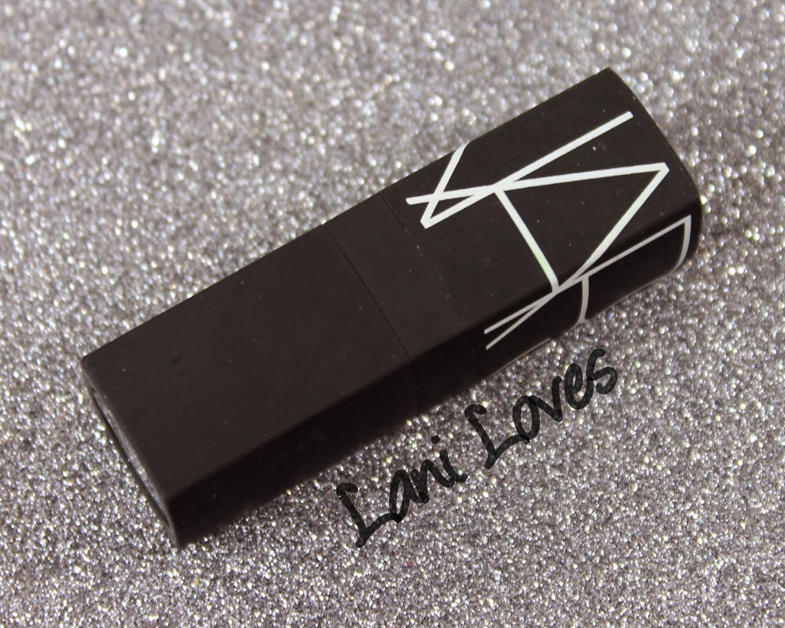 NARS Viva Las Vegas Lipstick Swatches & Review