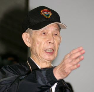   王永慶