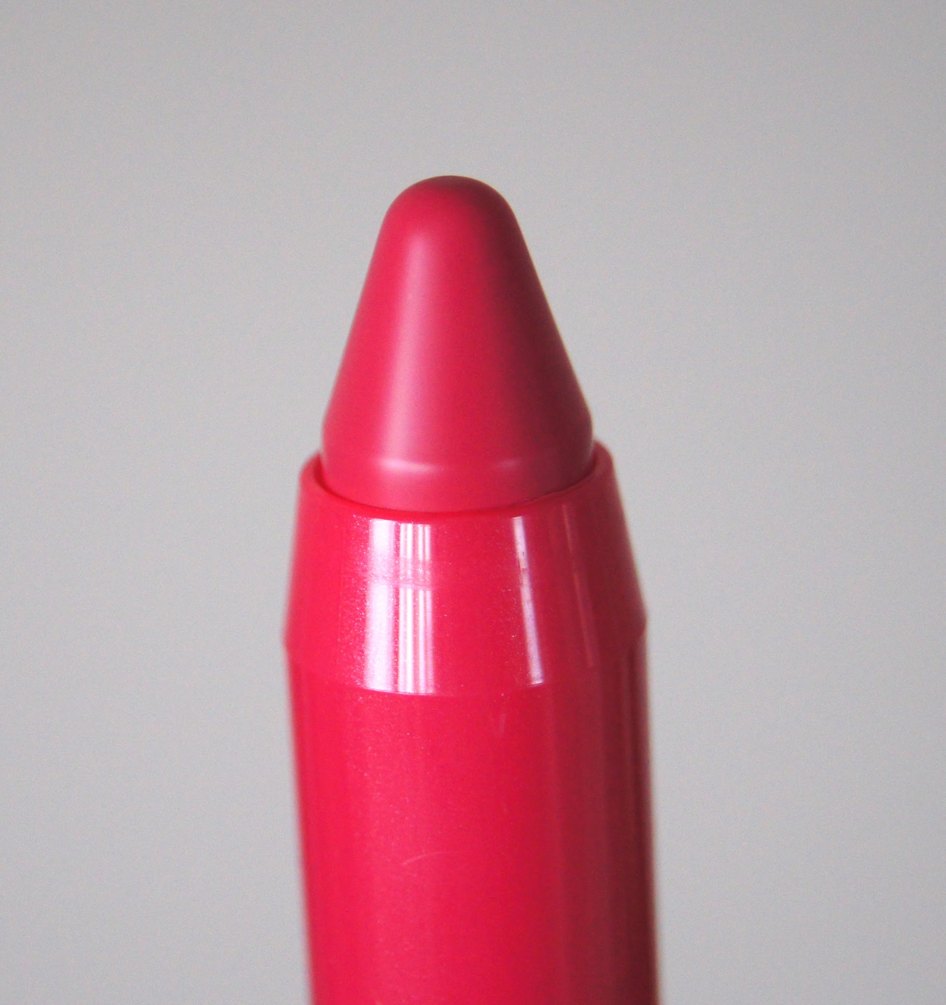 bourjois color boost glossy finish lipstick 02 fuchsia libre review swatch