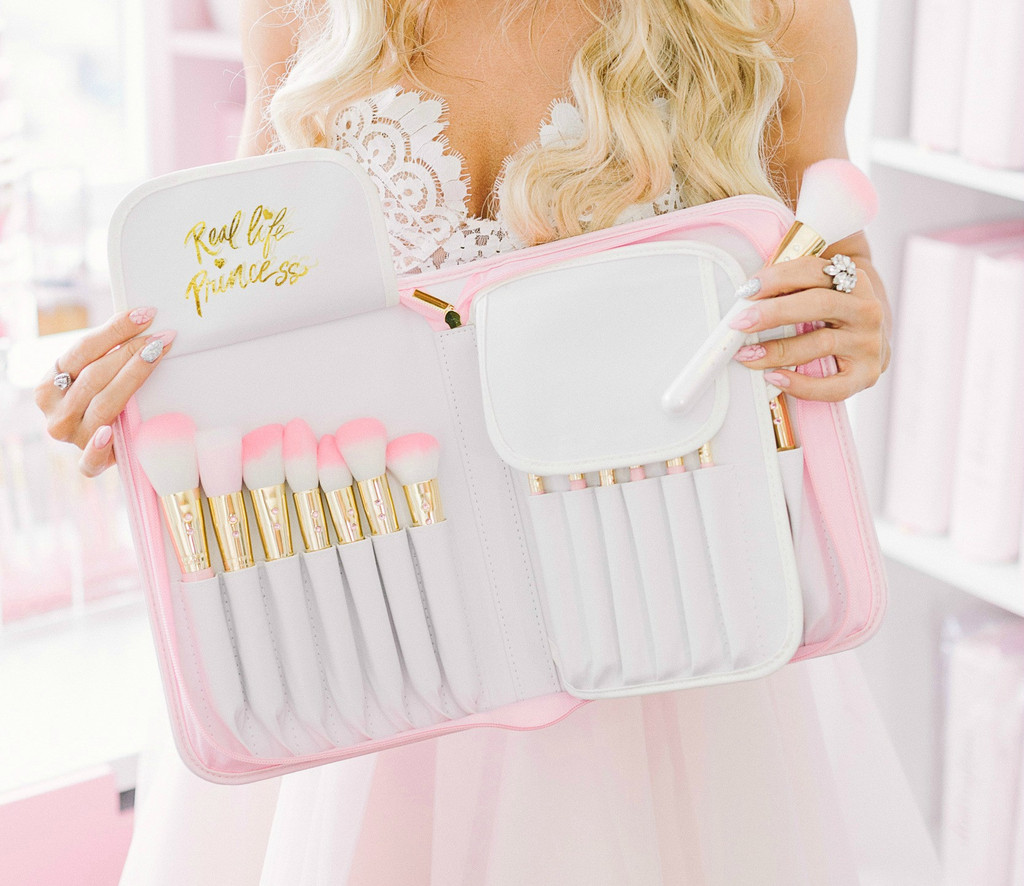 Olivia's Romantic Home Pink Glam Beauty brush book