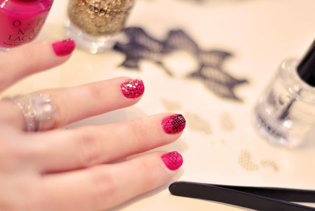 mesh nails manicure tutorial