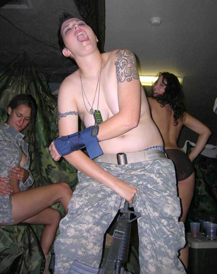 Hot Military Girls Nude Photos Leaked (Marines United Navy)