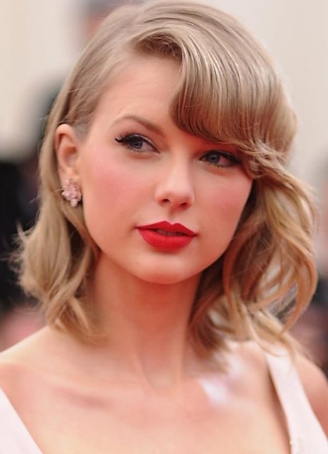 10 Model Rambut Taylor Swift Paling Top dan Inspiratif 10 Model Rambut Taylor Swift Paling Top dan Inspiratif