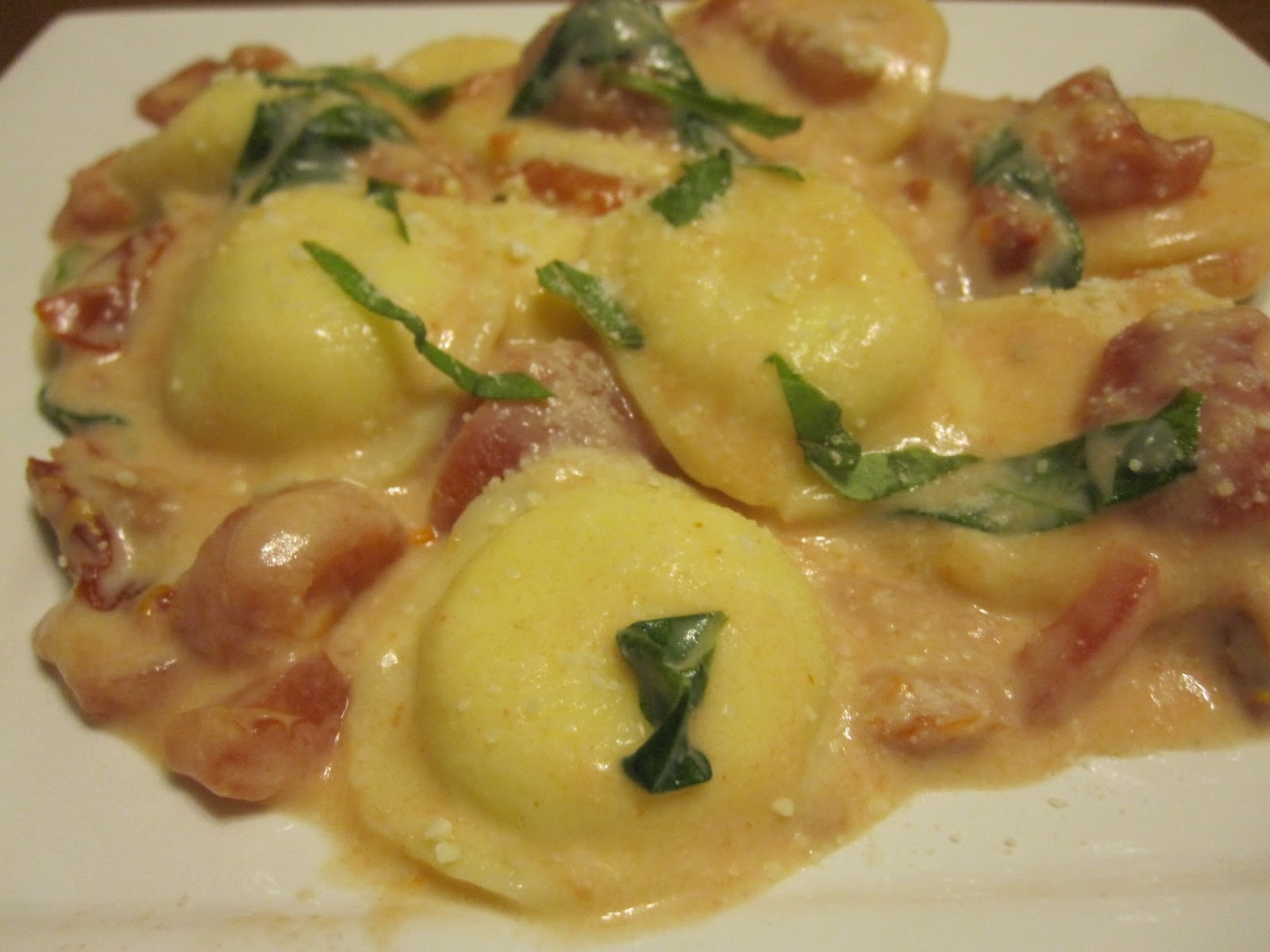 Ravioli with Tomato Basil Cream Sauce