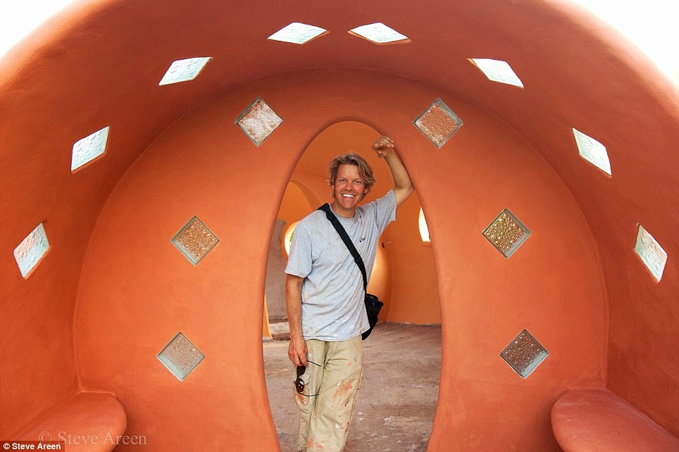 Man+Builds+His+Dream+Mini-Home+In+Only+S