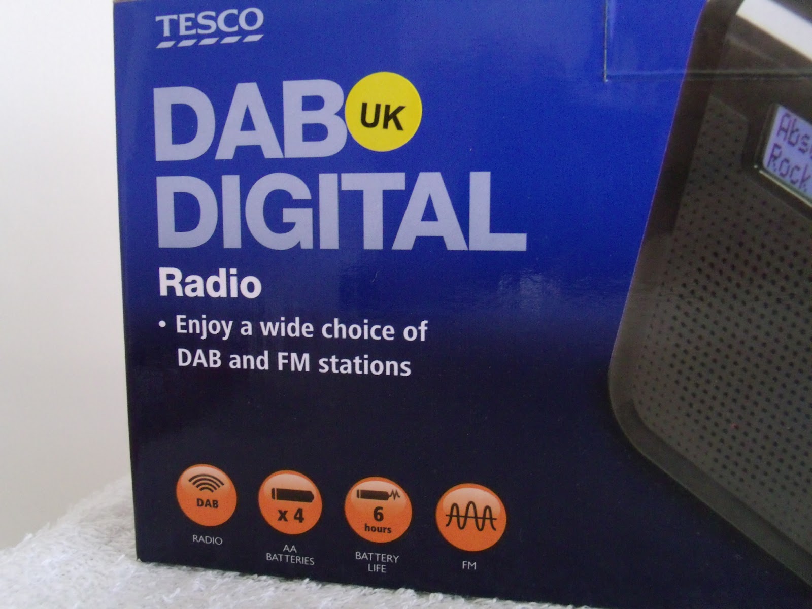 Britwise Review of Tesco DAB portable radio 211E