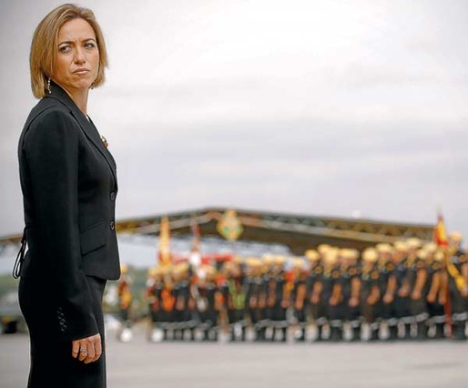 Como Ministra de Defensa. Carme Maria Chacón Piqueras.