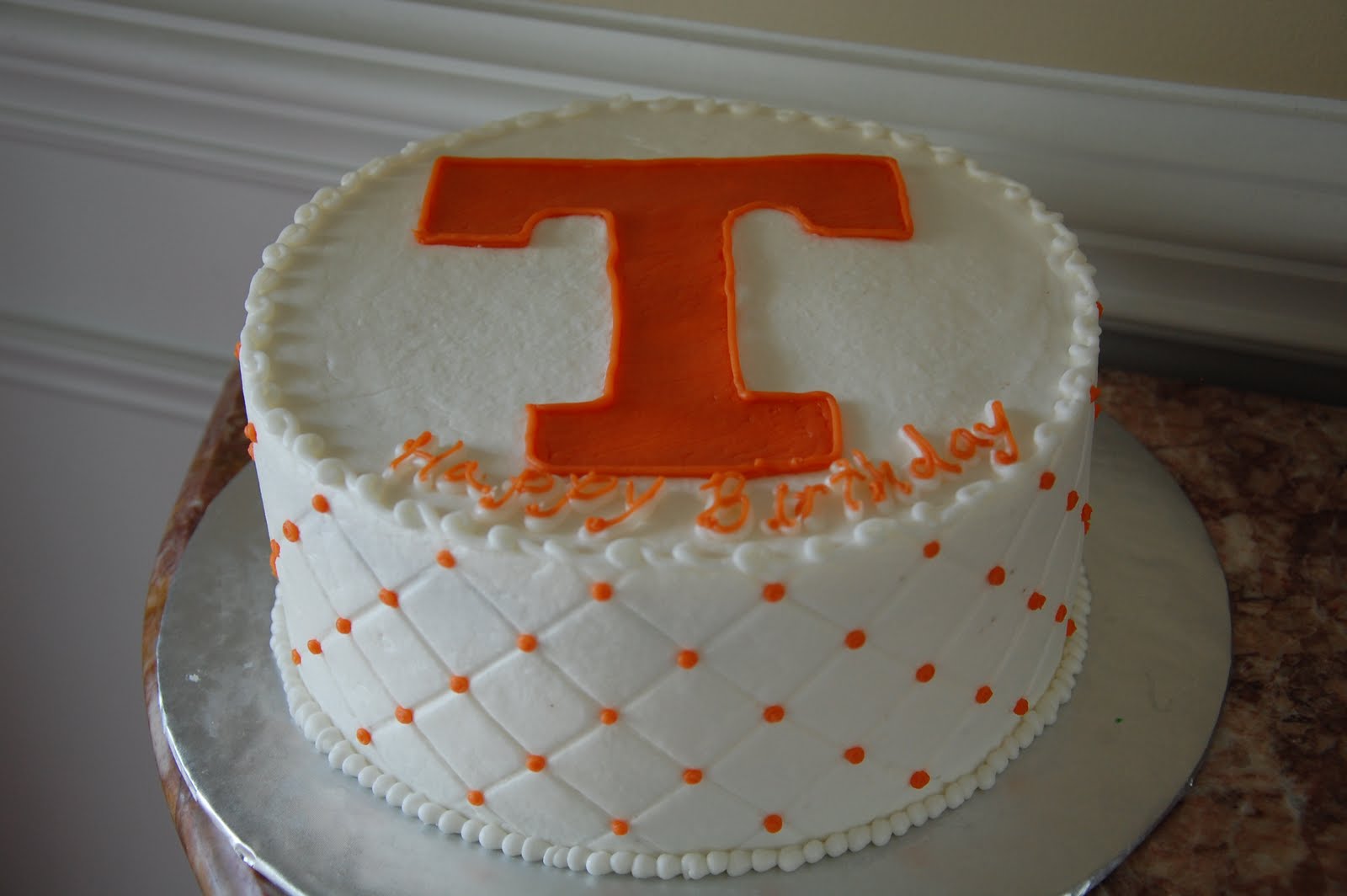 Angela Barton's Cakes Go Tennessee!