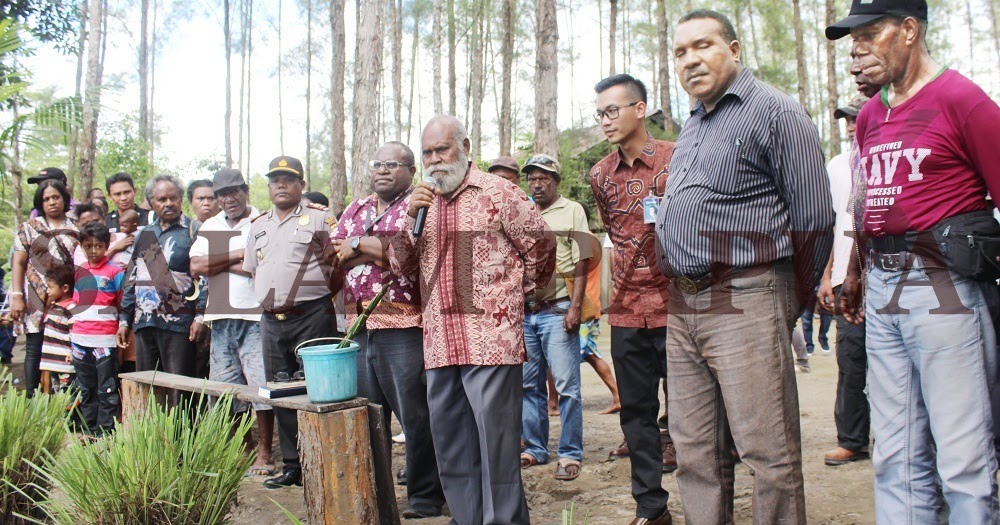 Pemberkatan Tujuh Truck Pt Putra Otomona Jaya Salam Papua