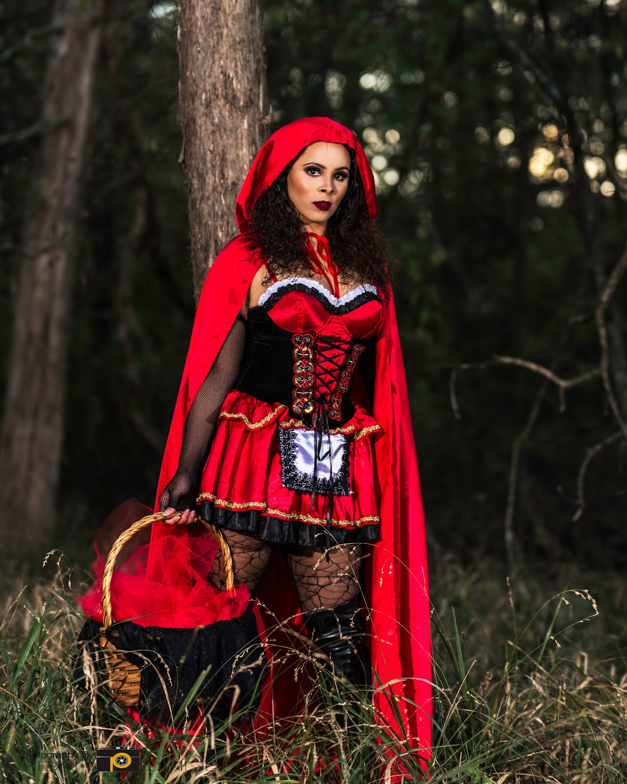 Photography by Sean Ponder: The Little Red Riding Hood - A Cosplay Shoot
