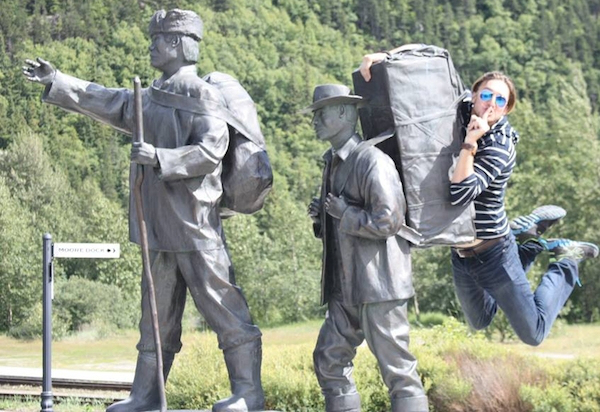 Messing With Statues Messing With Statues