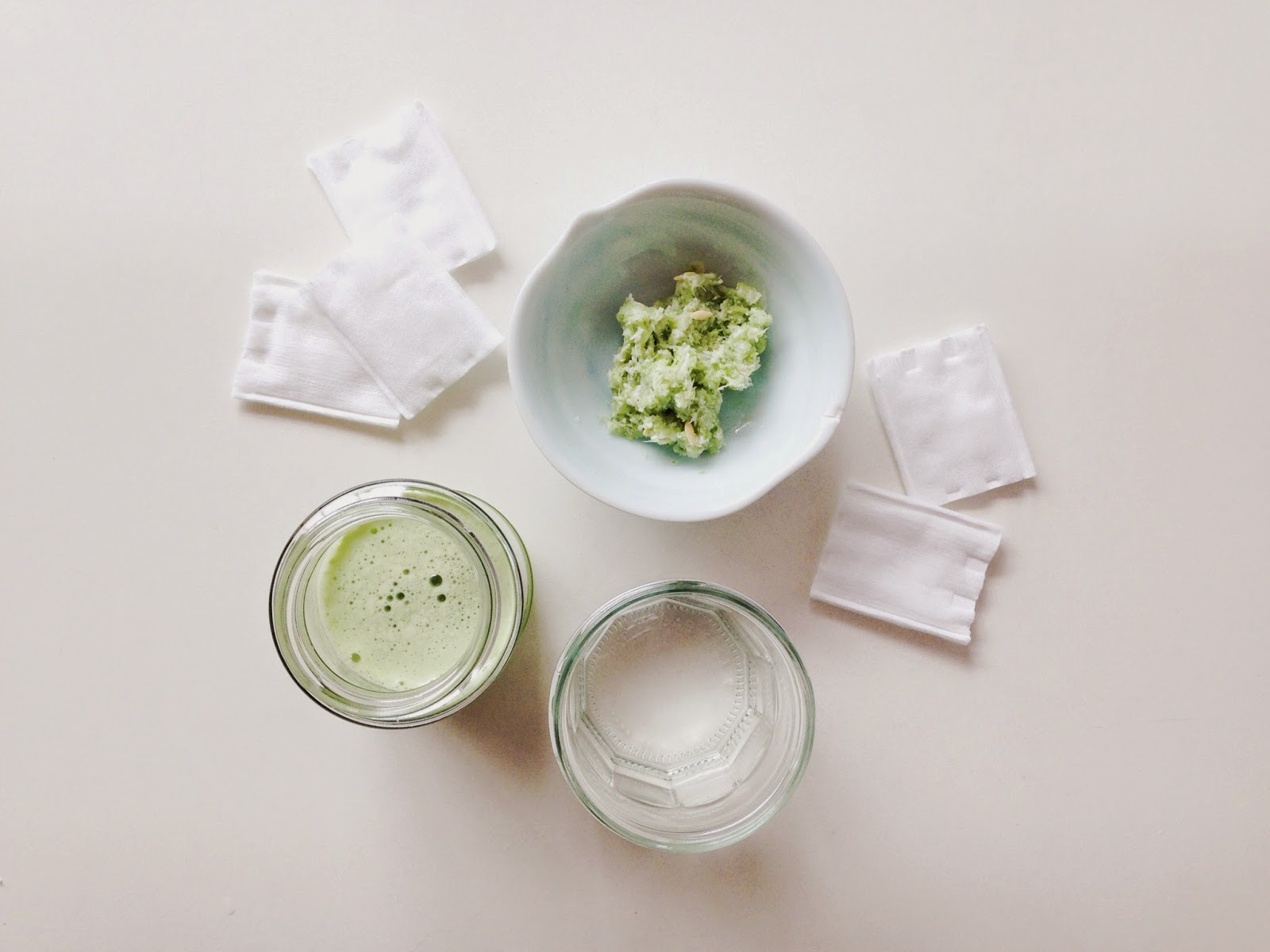 Vague How to Cucumber & Lemon Eye Pads