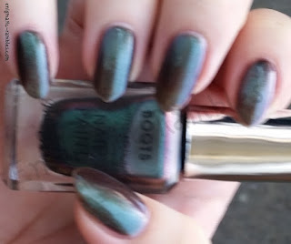 Review Swatch Barry M Autumn 2017 Limited Edition Polishes Galaxy Green Review-Swatch-Barry-M-Autumn-2017-Limited-Edition-Polishes-Galaxy-Green