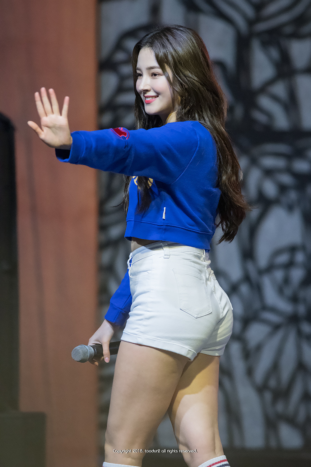 THE MOST SEXIEST OUTFIT OF NANCY MOMOLAND - Sexy K-pop