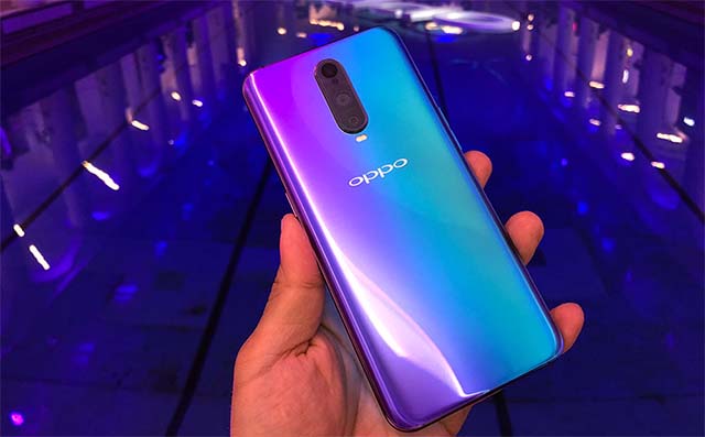 Review Oppo R17 Dan Download Wallpaper Bawaannya Review Oppo R17 Dan Download Wallpaper Bawaannya