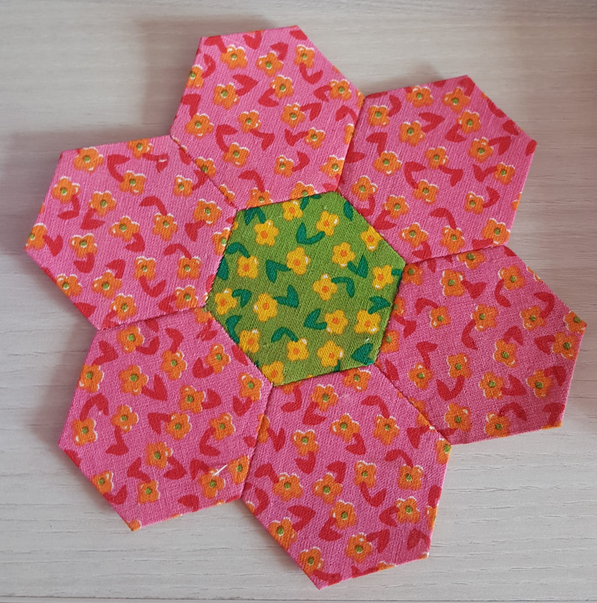 how to sew a hexagon flower english paper piecing tutorial All about